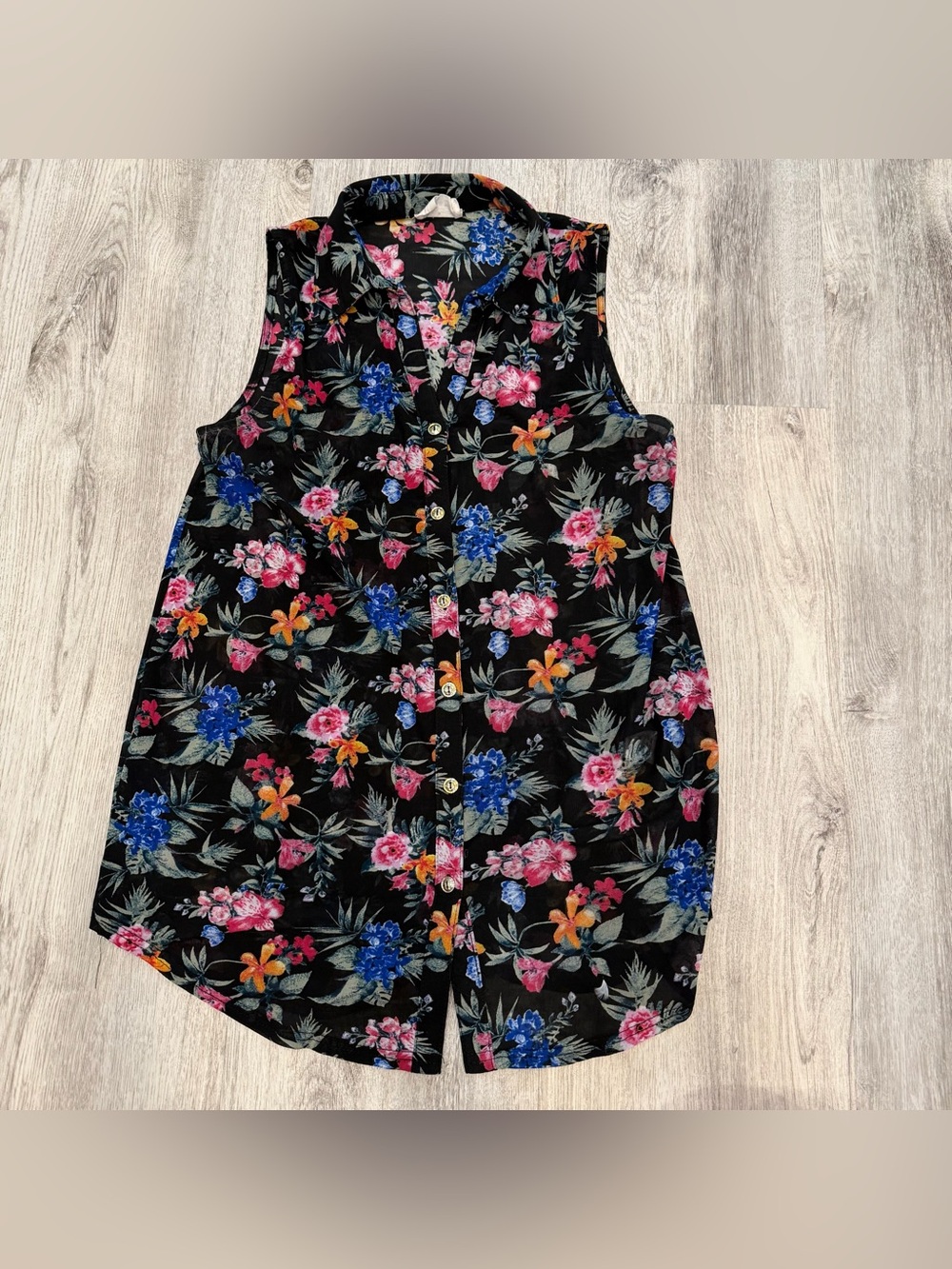 Ember Floral Sleeveless Button Up Blouse Size Small